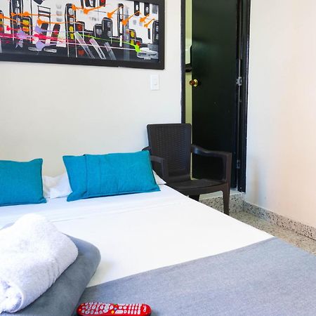 Hotel Jc 43 Меделин Екстериор снимка