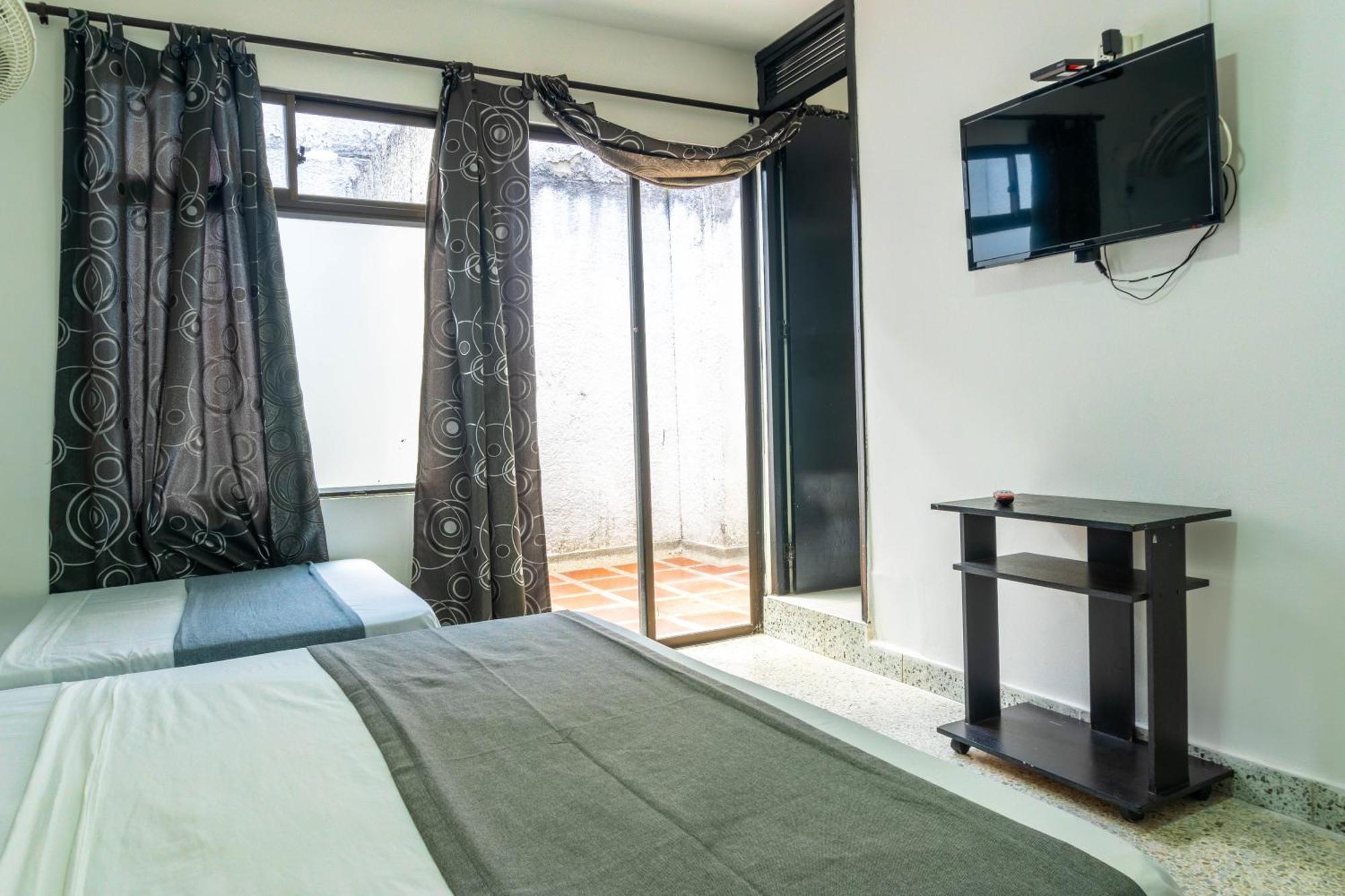 Hotel Jc 43 Меделин Екстериор снимка