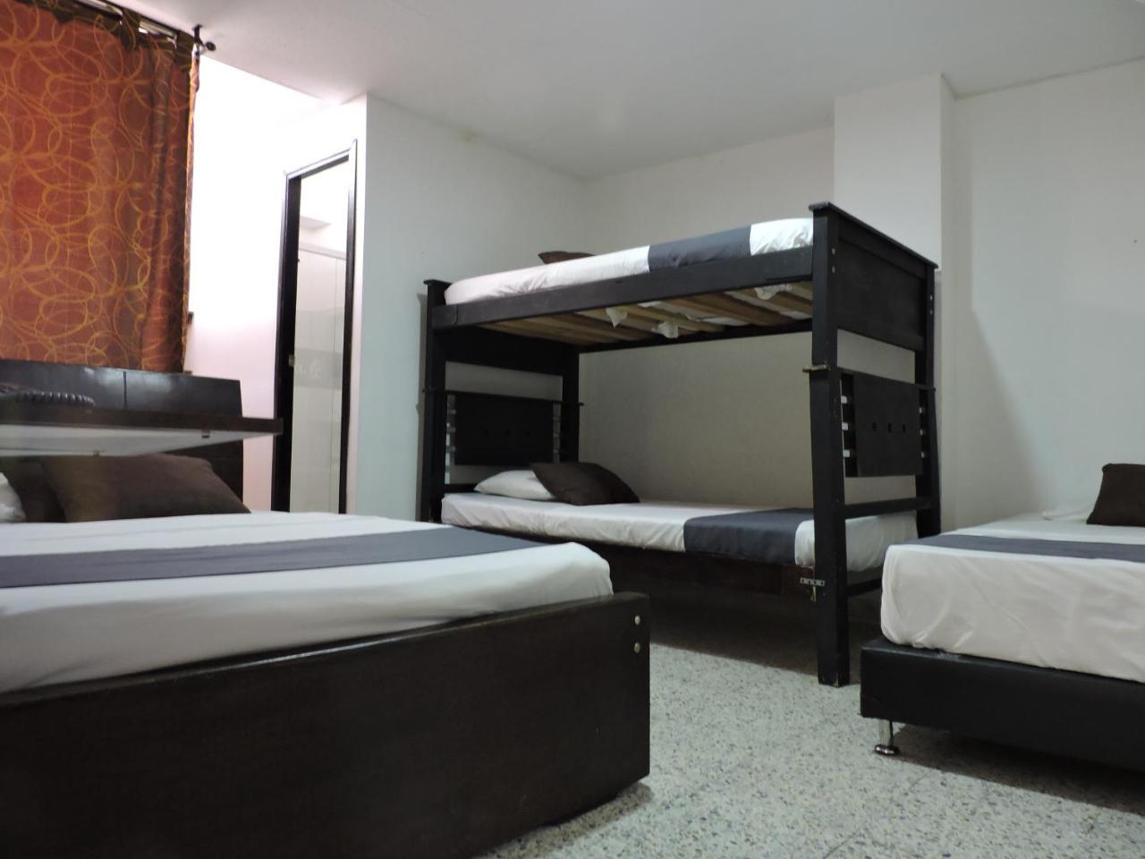 Hotel Jc 43 Меделин Екстериор снимка