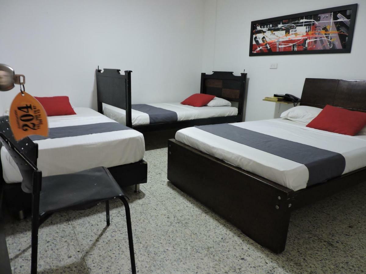 Hotel Jc 43 Меделин Екстериор снимка