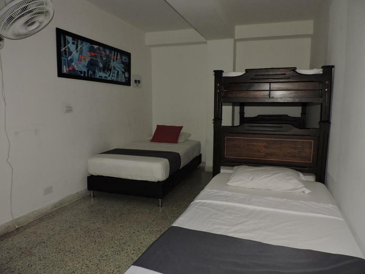 Hotel Jc 43 Меделин Екстериор снимка